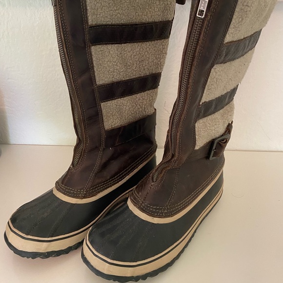 Sorel Shoes - Sorel shearling snow boots